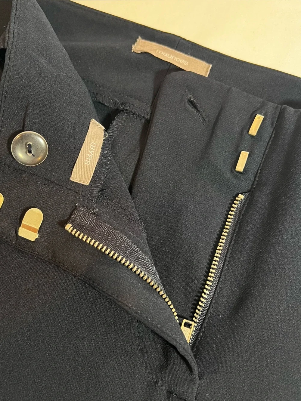 Maurice’s Dress Cropped Pants Dark Navy Blue Size 11/12